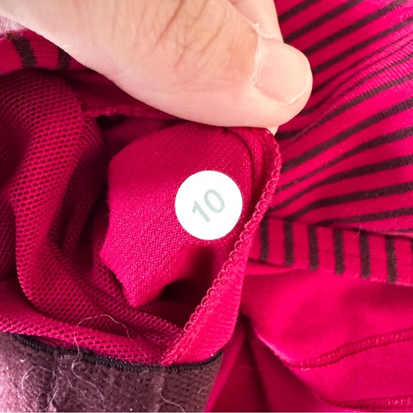 Lululemon 🇨🇦 • Power Y Tank - Picture 5 of 5